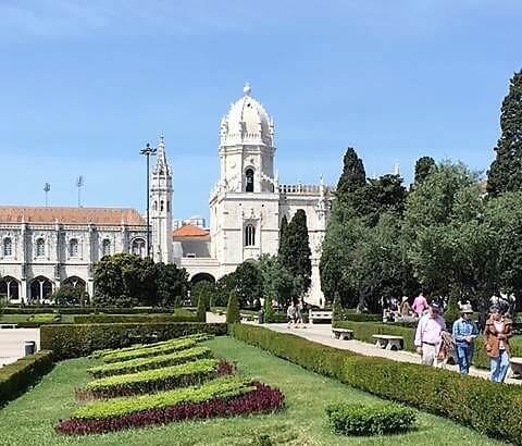 2travelingtxns's tweet photo. The Best Things to Do in Belem (Lisbon) https://t.co/faBBQKss2K #Portugal #Ttot #Lisbon #Jeronimosmonastery #JernimosMonastery #Lisbonportugal #Towerofbelem https://t.co/A2xqacZtuF
