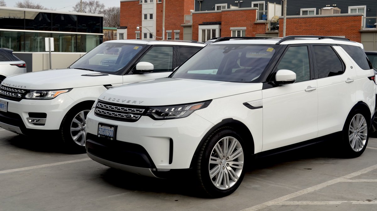 LandRoverGTA's tweet photo. It's a great time for a new Land Rover. Choose yours now at our SEMI-ANNUAL DEMONSTRATOR SALE: https://t.co/IkBIlfBQeS 

#Toronto #sale #demo https://t.co/AdfYxDhFlt