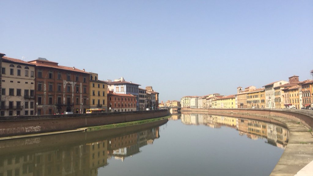 GladiatorTiiw's tweet photo. C’est le J-1 celui qu’on retient.
Aujourd’hui nous avons visité Pise sous le ciel ensoleillé ! #RomaJC18 https://t.co/h9Yom64LSt