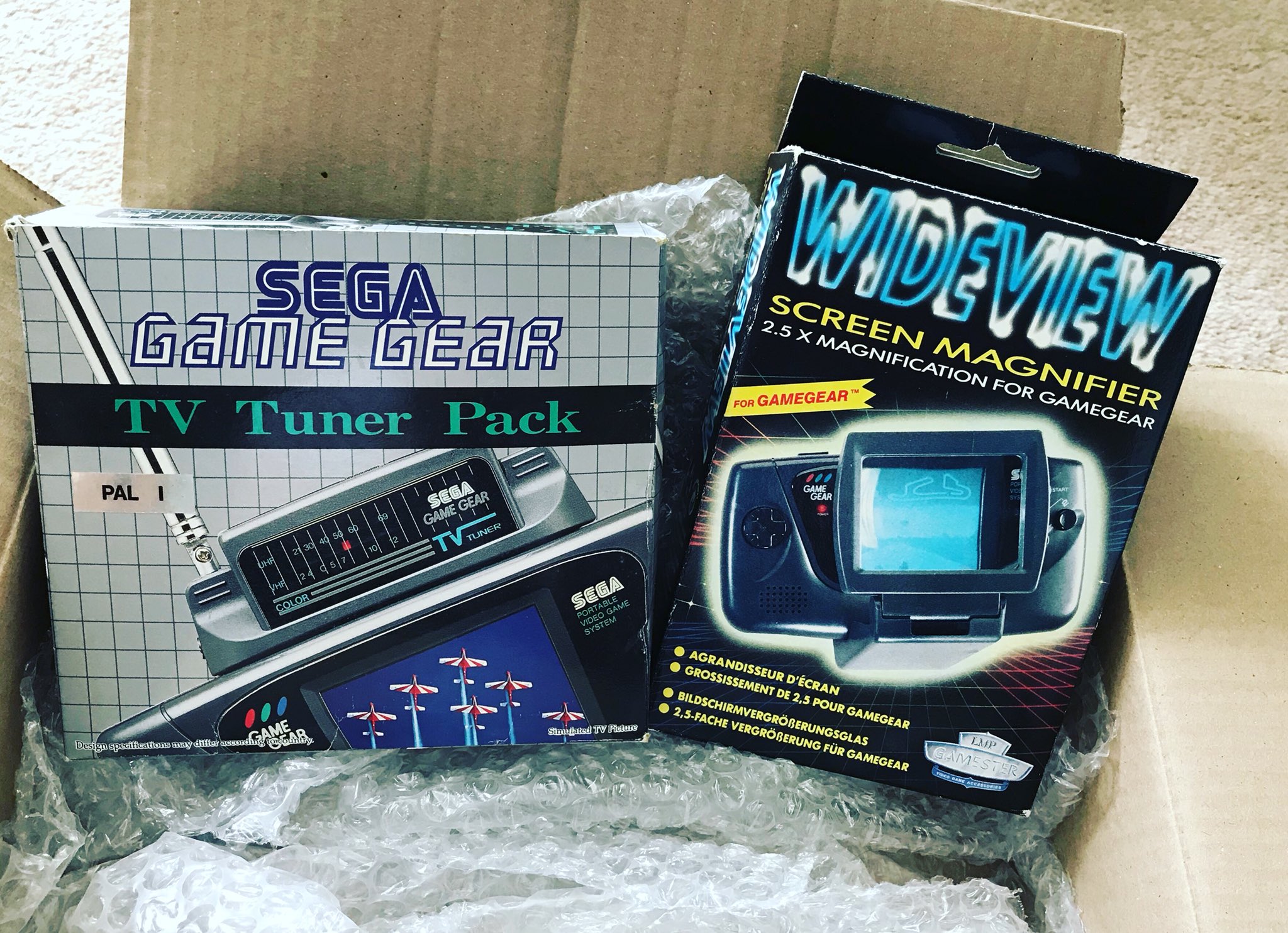 Sega Game Gear TV Tuner Teardown, 40 OFF