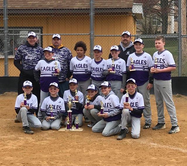 Ray_Hoppel's tweet photo. Spring Bash Champions!  #MCEagles #11UBaseball https://t.co/OK3LbM6fao