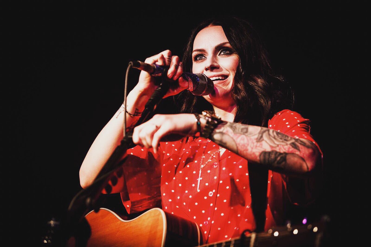 Amy Macdonald >> álbum "The Human Demands" - Página 4 Da580agWAAAe2qP