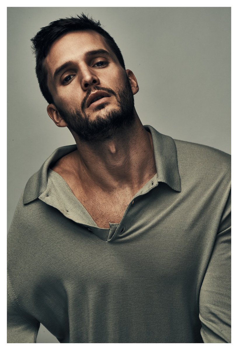 de9jan88's tweet photo. Mondays are always a struggle...especially when it comes to getting dressed 😴. 
📸: Mark Veltman 
👕: Paul Fredrick 
🎨: Olivia Baseman 

#editorial #markveltman #freshcut #menswear #nyc #london https://t.co/LpYg3gFXyx