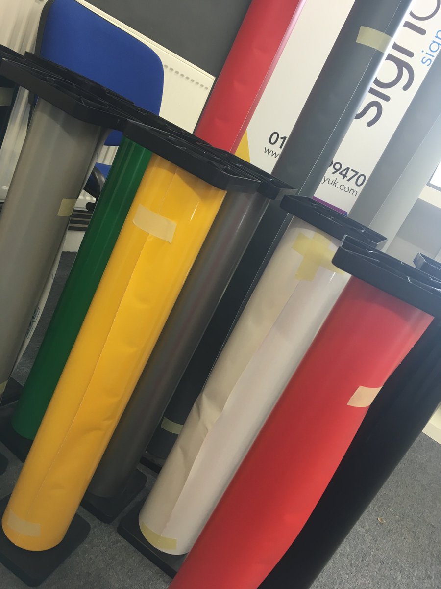 signabilityuk's tweet photo. Early morning vinyl delivery for this weeks various jobs! 😁
#Signs #Vans #WallGraphics #CarDecals https://t.co/H859lhZR9w