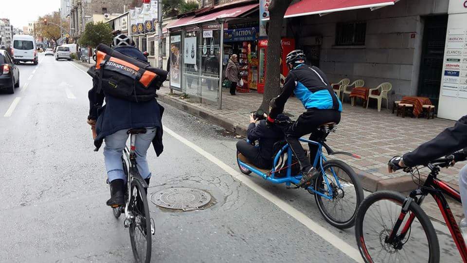 VeloTurkey's tweet photo. Verimliliği gelişen kanıtlanmış bir teknoloji 👇👇👇👇
@VELOBerlin @CycleLogistics #ICBF2018 #eclfs2018 #cargobike #gogreen #bisikletkurye #kargobisiklet https://t.co/kkAPYyVHYp