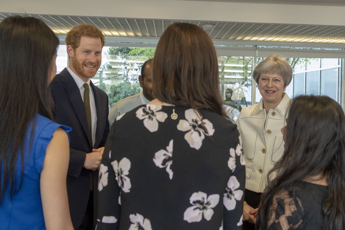 I was pleased to meet members of the Commonwealth Youth Forum with Prince Harry. They have worked hard to uphold the values of the Commonwealth. #CHOGM2018