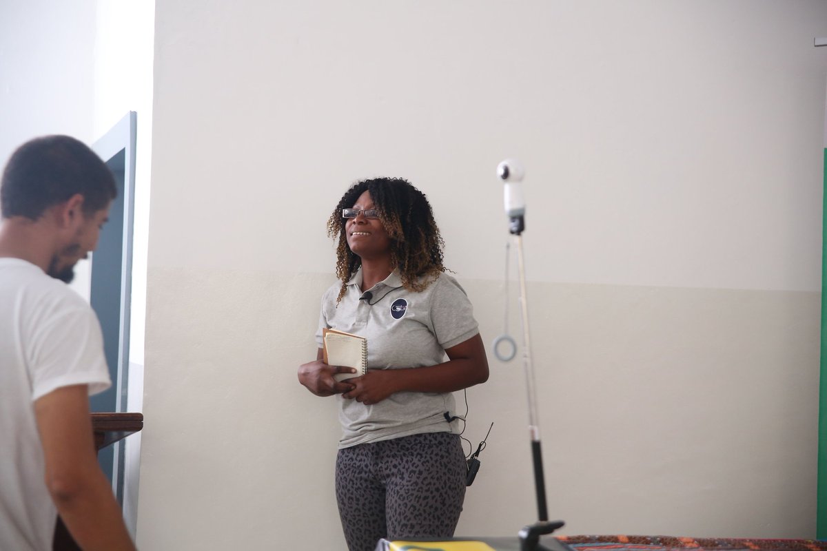 MediathonBrazza's tweet photo. Au delà d'un #hackathon #MediathonBrazza est une suite de session de formation avec un mentoring supervisé par des experts des domaines affiliés à la création d'une #startup. C'est la jeunesse qui gagne ! @OIFfrancophonie @GouvCongoBrazza @ComGouvCG @PostesTelecomcg @CongoUnfpa https://t.co/Jq3ViI0BfF