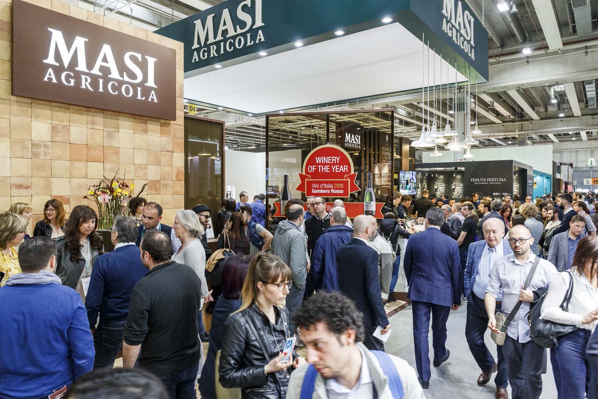 MasiWines's tweet photo. Hello to everyone at #Vinitaly 2018!
Today too we’re waiting for you on Stand C3 Hall 7 with an excellent selection of #Masiwines #Costasera #Amarone 2012, Possessioni Rosso #SeregoAlighieri 2015, #PassoDoble #MasiTupungato 2015 and #PiandelGriso #BossiFedrigotti 2017 #wine https://t.co/jojGTDD8n1
