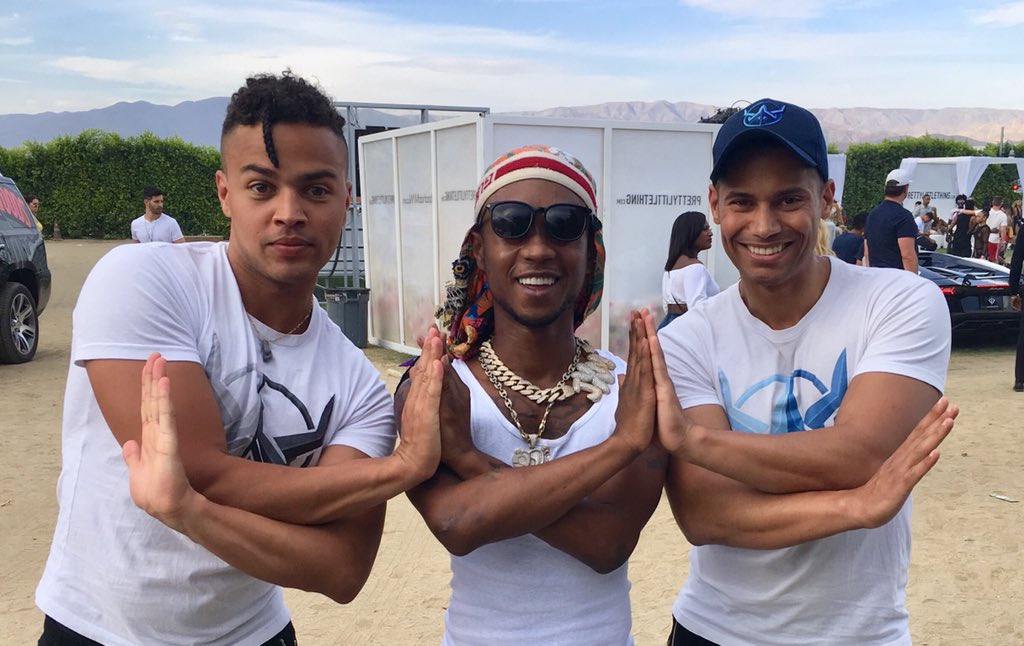 #CONNECT tweet media