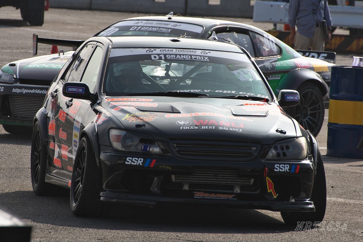 Soyo_papa's tweet photo. 2017 D1GP Ex. TOKYO DRIFT
チェック走行開始じゃのぉ・・・

YUKE'S Team ORANGE
#D1GP #小橋正典 選手 #YUKES #Team_ORANGE #アルテッツァ #SXE10 #2JZ #WANLI #お台場特設コース #匂坂晋司 選手 https://t.co/cQPxMOxWdq