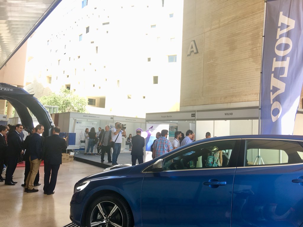 USJLiban's tweet photo. #EnDirect du #CIS #USJLiban- Ouverture officielle #USJConnect organisé par le service de l’insertion professionnel de l’USJ en collaboration avec la Fédération des Anciens #AlumniUSJ https://t.co/r7F3A321Wu