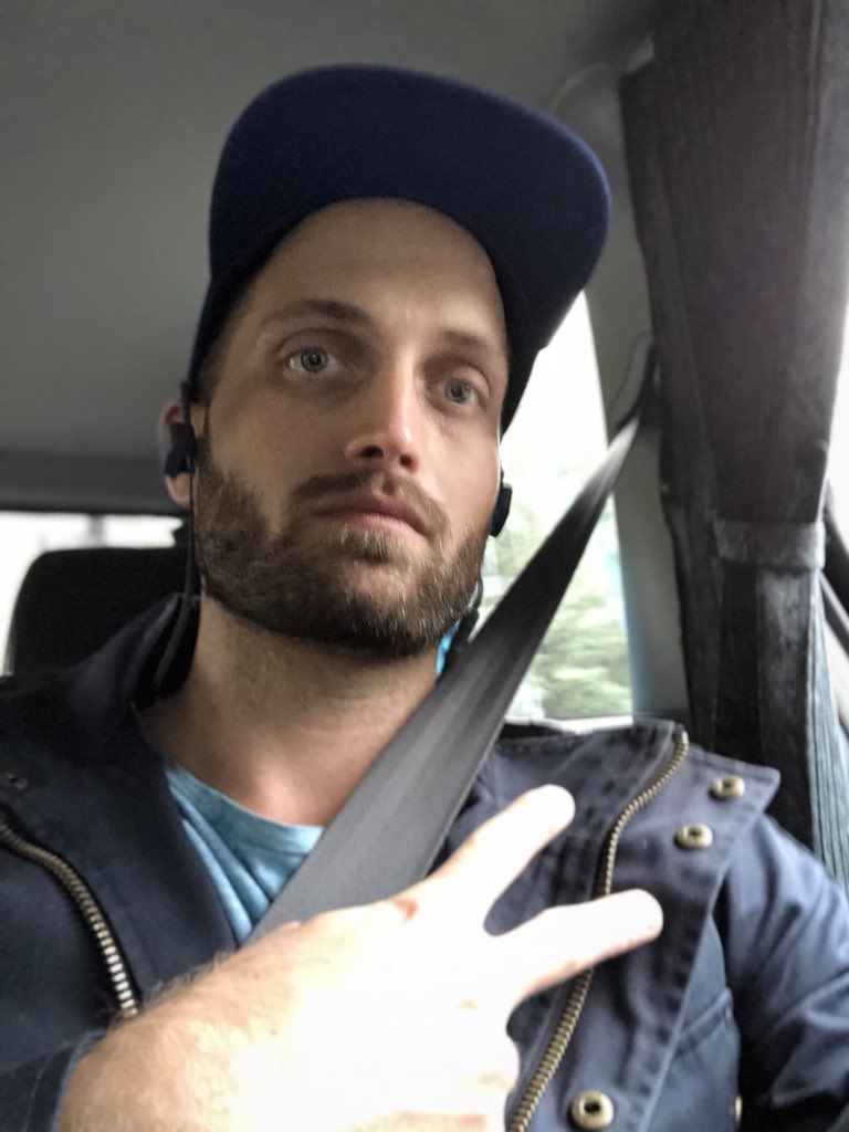 betabay's tweet photo. Fastest #China border crossing time yet. 34 minutes from @brinciot to private car border crossing and #APEC card got me through the border in 3 minutes. Amazing. Love dialing in the #travelroutine @Huawei here I come! #analystsummit #kol #influencer #NextLevel #LivingInBeta https://t.co/XI1FgOK3QX