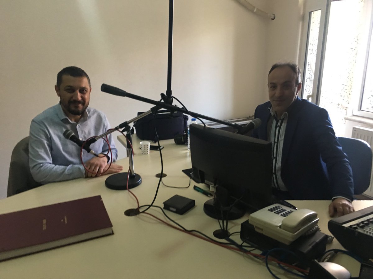 Kapadokya FM’de Atilla Ali Çamur ile canlı yayınımıza başladık. Kapadokya FM’den aziz milletimize saygılarımı, sevgilerimi, muhabbetlerimi bir kez daha sunuyorum. Eşsiz güzelliklerin diyarı #Nevşehir’den, #Kapadokya’dan selam olsun.