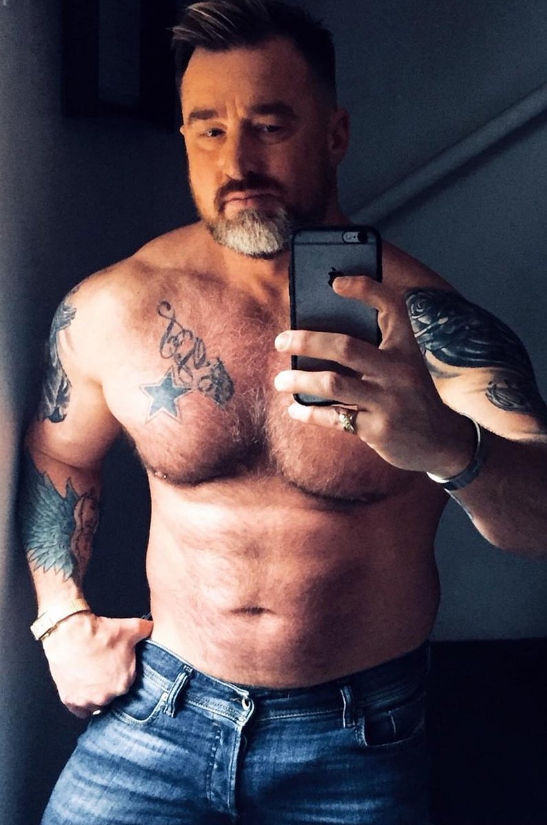 Cocklov41411517's tweet photo. My favorite pornstar @RossHurstonXXX my oh my 👅🔥 https://t.co/tzzOoFjlrj