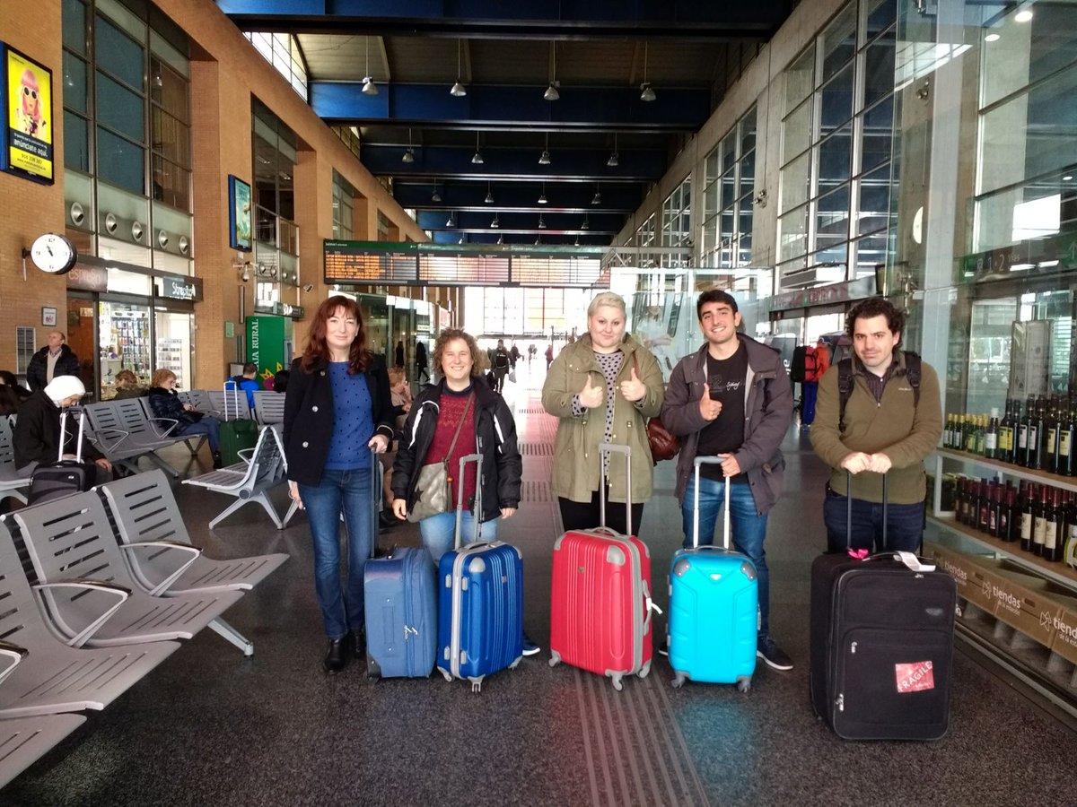 IAFormacion's tweet photo. ยกยกNos vamos a Italia, destino Torino!! #PeakProject Erasmus Plus.
Algunos de nuestros compaรฑeros parten hoy de viaje y nos mandan las primeras imรกgenes. ยกDisfrutad y traed muchas experiencias y conocimiento para compartir! https://t.co/TlY03ysJOP