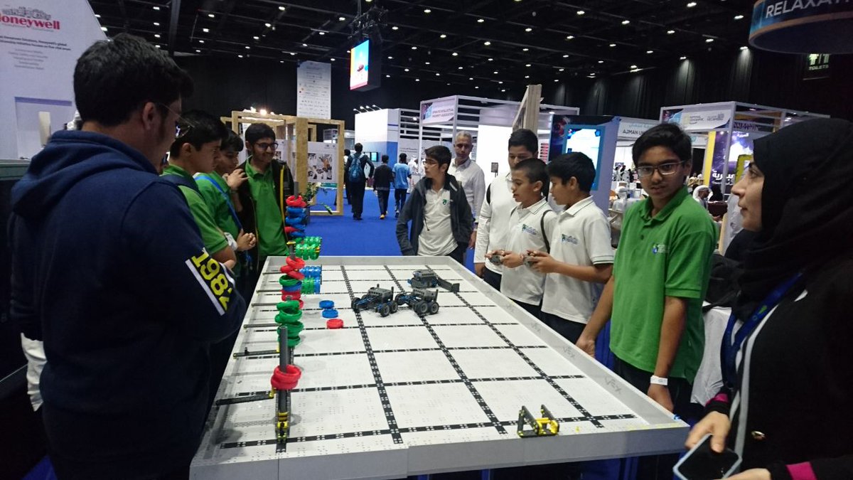 STEMAcenter's tweet photo. Our Robotics and 3D Printing workshop for students at @ThinkScience_EF
#thinkscience2018 https://t.co/8TiGnIEK6f