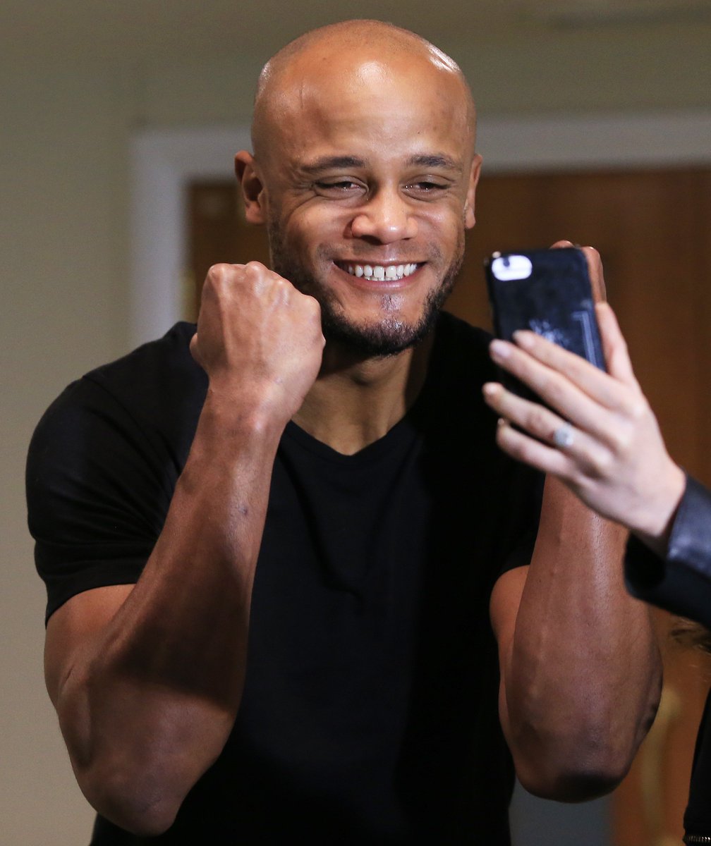 ManCity's tweet image. Who did you call first last night to celebrate with? 🏆 #mancity