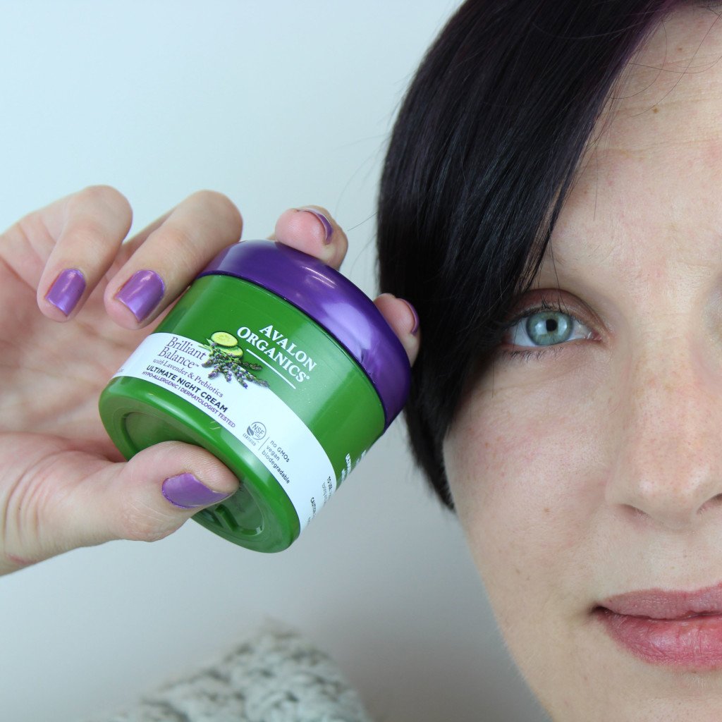 AvalonOrganicUK's tweet image. Our #BrilliantBalance harnesses the energizing power of #LicoriceRoot to help even tone and draw out radiance, while incorporating a gentle blend of #Prebiotics, #Lavender and #Cucumber to maintain balance and support skin health. kijaniliving.com/ultimate-night… #CrueltyFree #Vegan