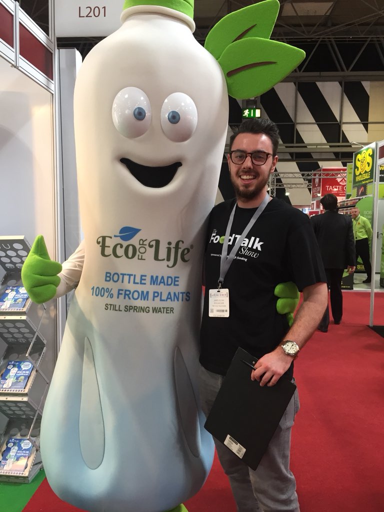 ecoforlifeeu's tweet photo. Eco Eddie is out and about , eco for life on the radio later 😀 https://t.co/njpx5ZJhbl