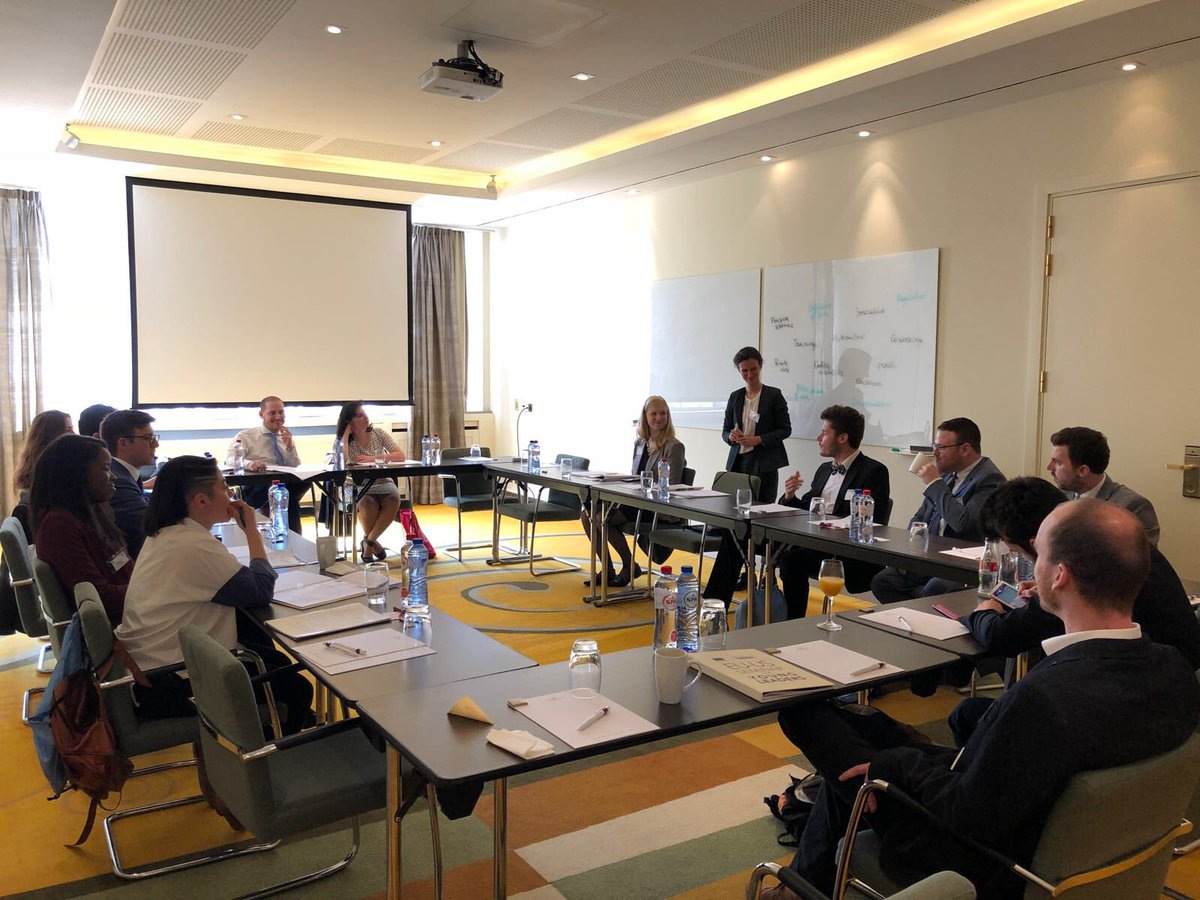 EUintheUS's tweet photo. After plenary discussions on the topic, #EUUSNextGen participants have split into breakout groups to discuss how developments in technology are influencing the #futureofwork. https://t.co/VrGhUGYfWs