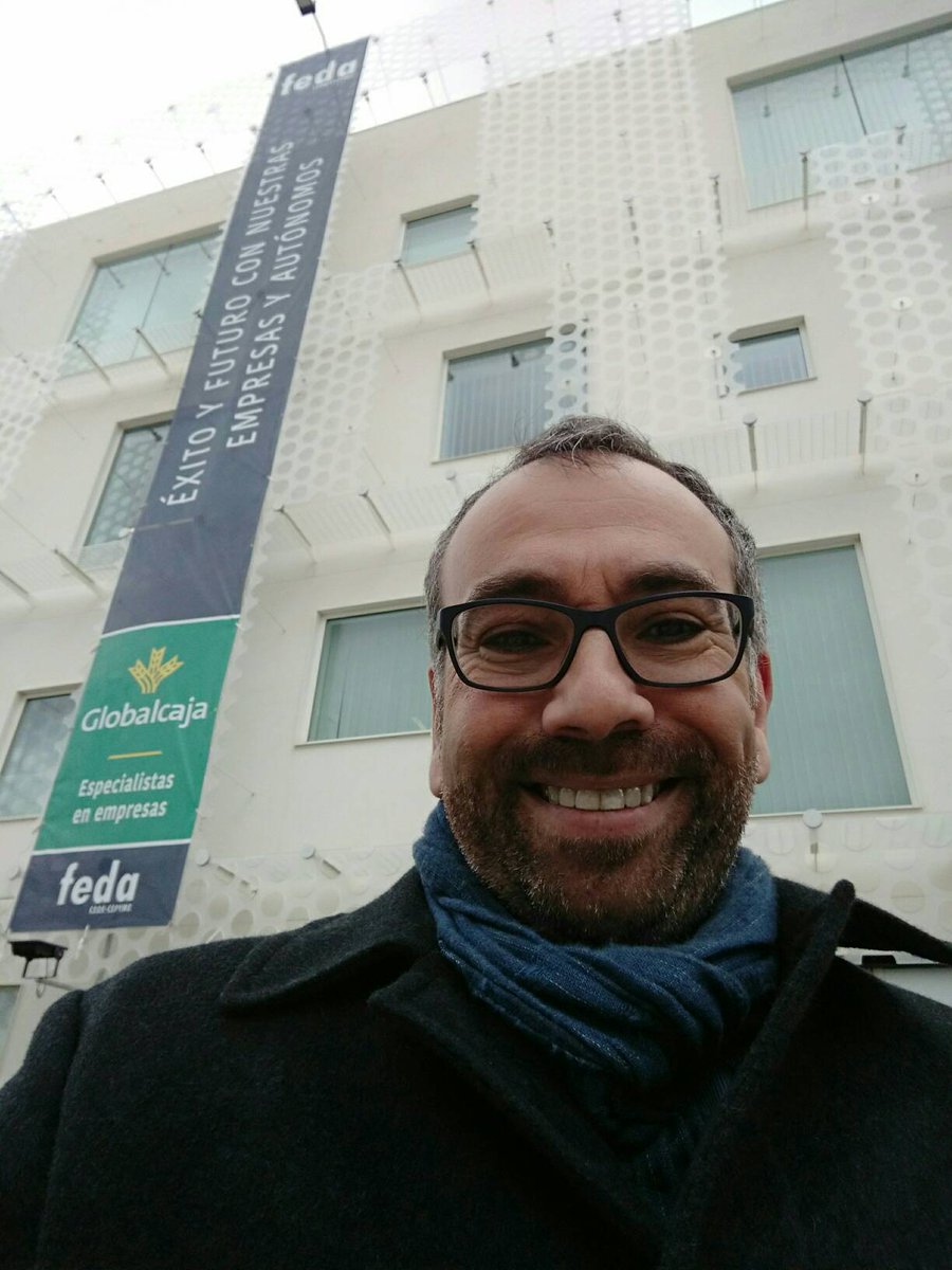 Solingesa tweet media