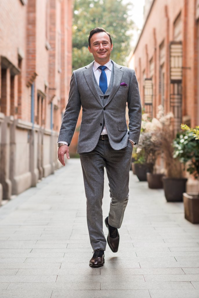 #meettheteammondays: This is Dorian, our #generalmanager! You can find him walking around the property checking everything is in order. Don’t be shy to say #hello! 

#truecapella #capellashanghai #heritagehotel #bosslife