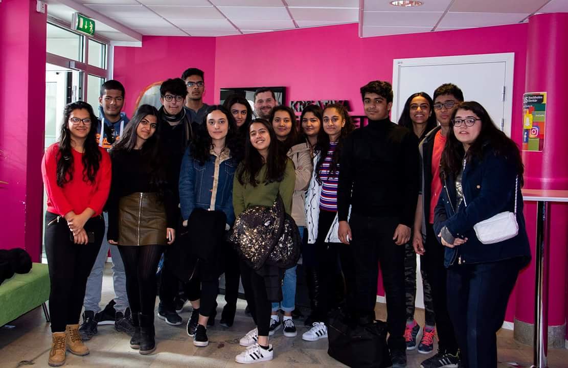 Stort tack till <a href="/tsrs_online/">The Shri Ram School</a> som var och besökte <a href="/DrottningBlanka/">DBGY</a> i Stockholm men som även ville veta mer om vad vi gör här på LBS och därför umgicks lite med oss.

Foto från Ariana KR16