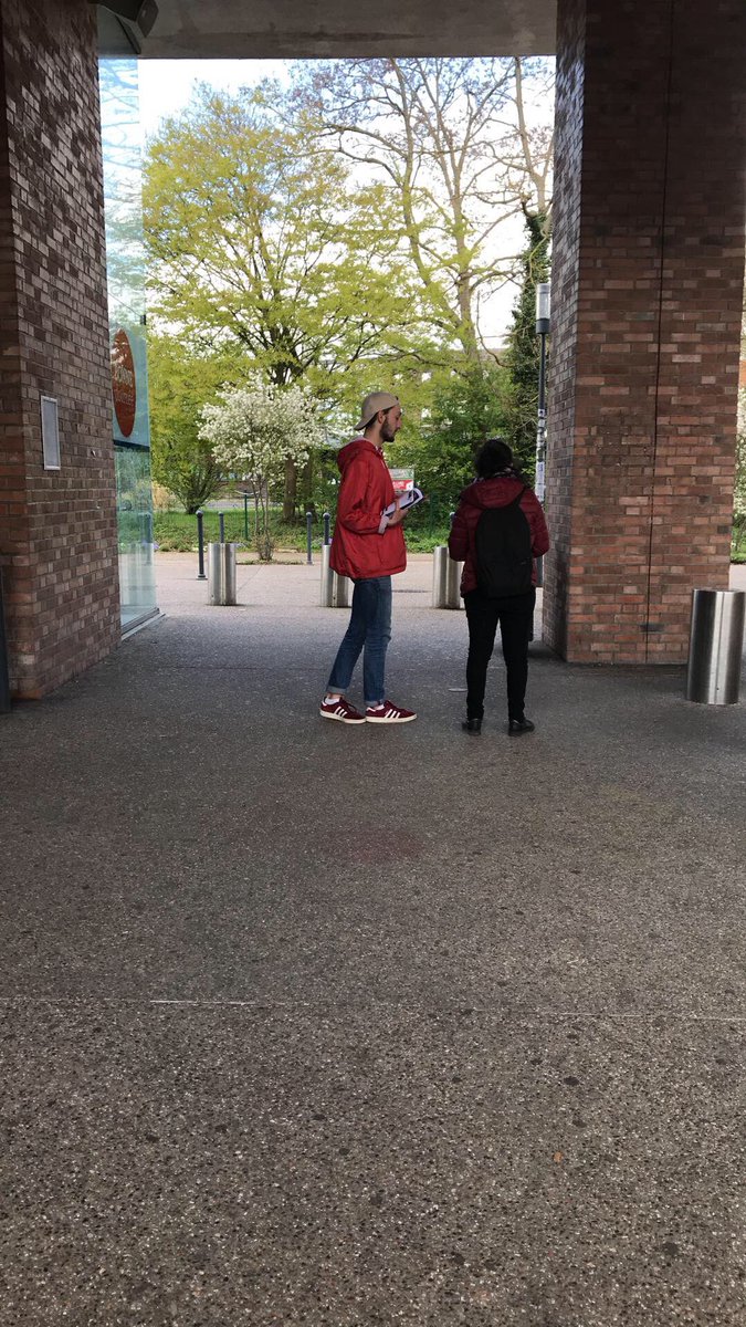 union_etu_lille's tweet photo. L’UNEF est sur le campus cité scientifique pour vous informer sur le plan étudiant et vos droits pendant les examens ! @UNEF #lille #sosexam #NonALaSelection https://t.co/JHmLkPPFpb