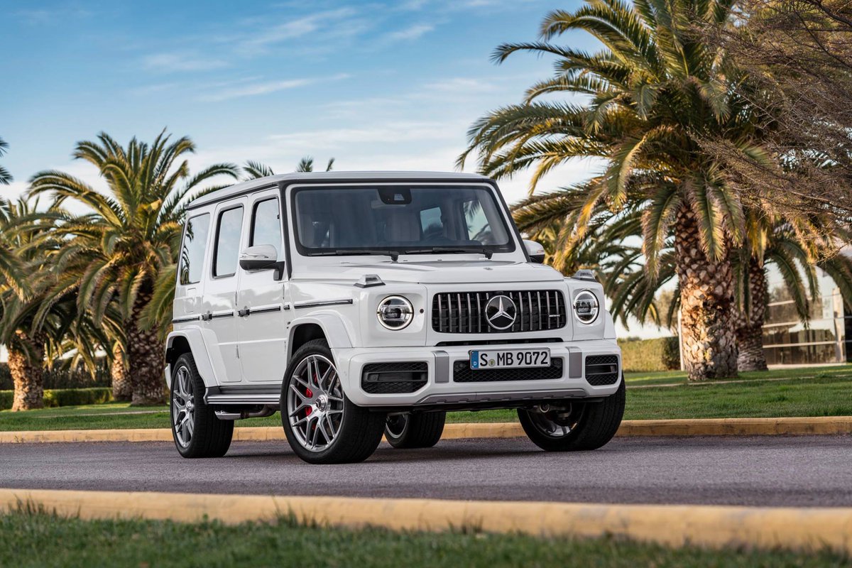 MercedesAMG's tweet photo. Your biggest challenge is finding a backdrop as jaw-dropping as the ride that got you there. #MercedesAMG #DrivingPerformance #StrongerThanTime #GClass

[Mercedes-AMG G 63 | Csn: 13.2 l/100 km | CO2: 299 g/km] https://t.co/L8giR9G8R0