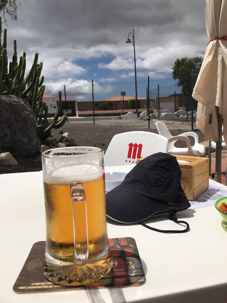 la9ky's tweet photo. Startet som trim, sprakk ved første mulige pitstopp https://t.co/cYfnqN5DP6