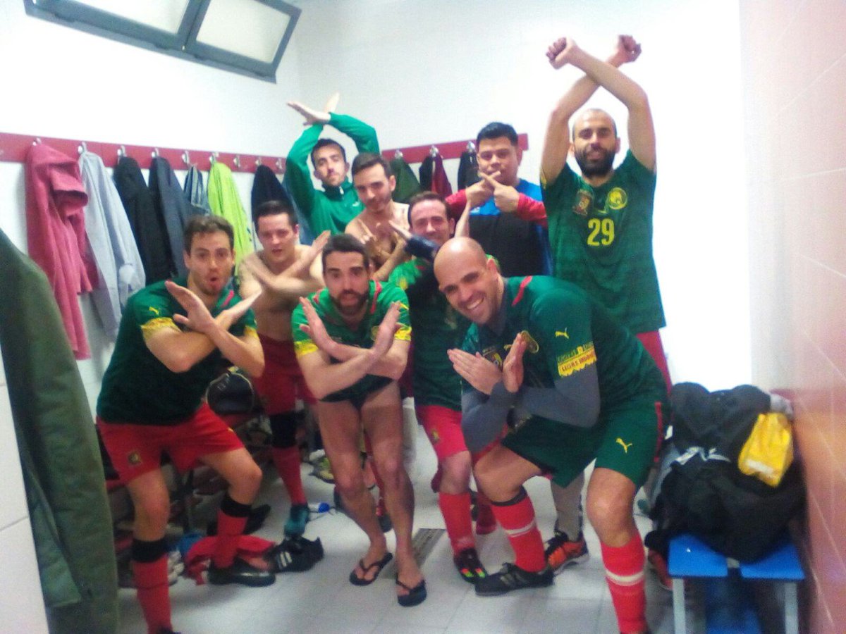 MICASS_CF's tweet photo. #FelizLunes con las #EstadísticasMicass de la Jornada 20.
Hoy nueva victoria por 8-2 vs. PESCANOVA y van 16!
👉@anfler83 Rey de la Regularidad 🏆
👉@andrew__MM Pixixi de la lliga ⚽️
👉@MCasillas84 @VicenteRastra14 @jormom84 PremioPorquera👊
👉@xoladefiesta Nuestro Alex Ferguson https://t.co/YMA4wGGpWc
