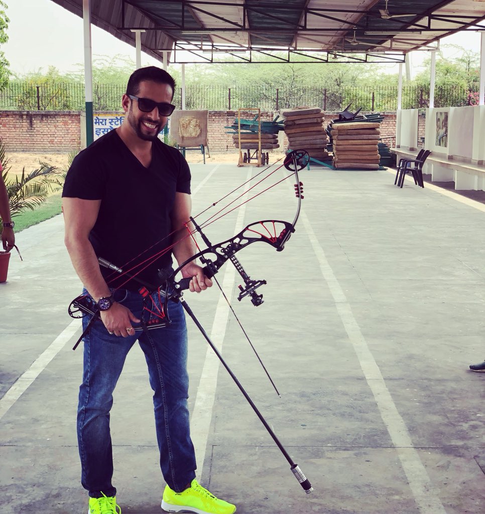 Salilacharya's tweet photo. Shooting with some #champions today #abhishekvarma #archery. Champ somethng special with him soon on @TimesNow #toisa2018 https://t.co/muqiuRJdGw
