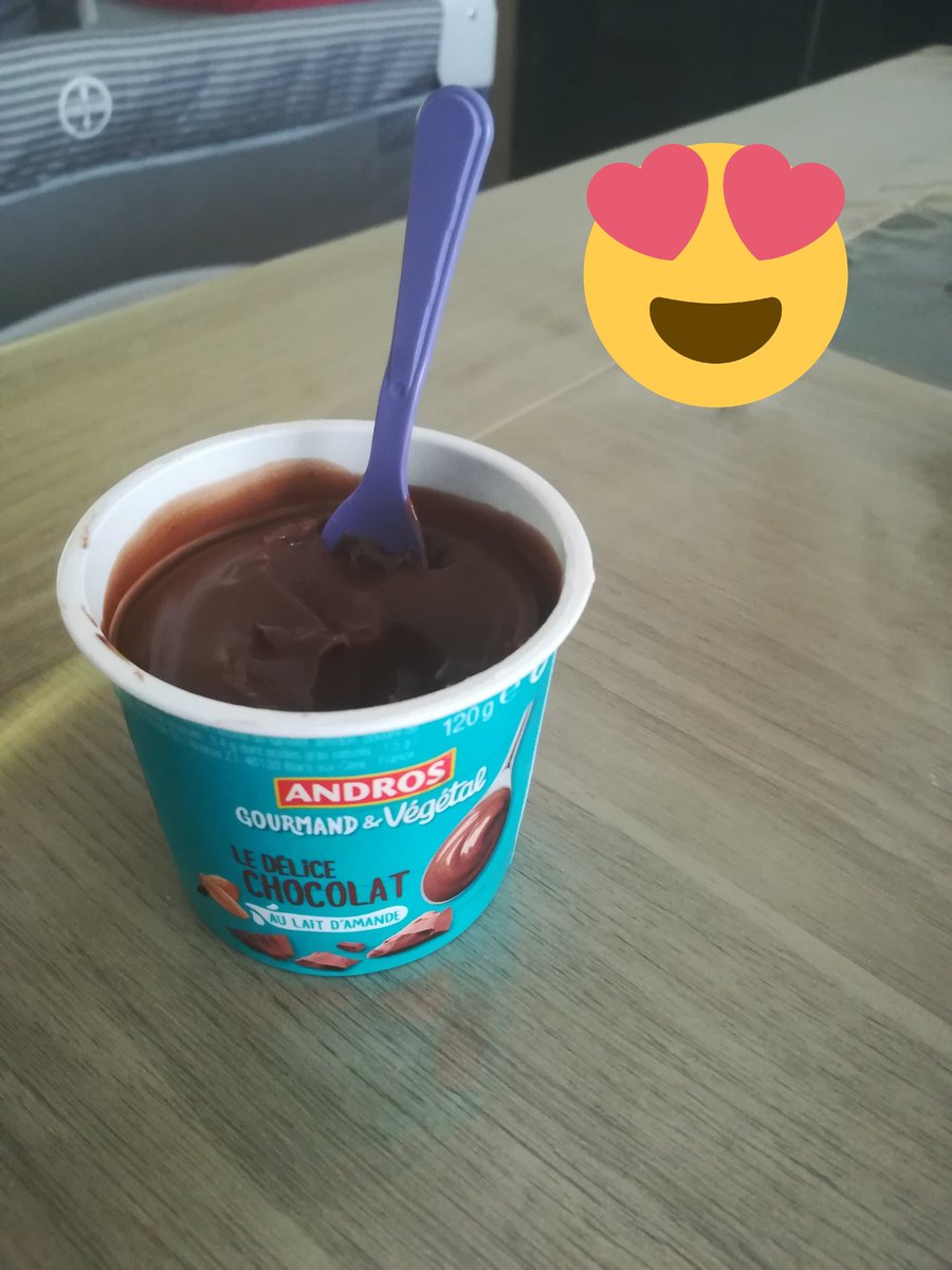 Emaricau's tweet photo. @sampleo au chocolat... Mes préférés #AndrosGourmandEtVégétal https://t.co/pnKBtmrT8T