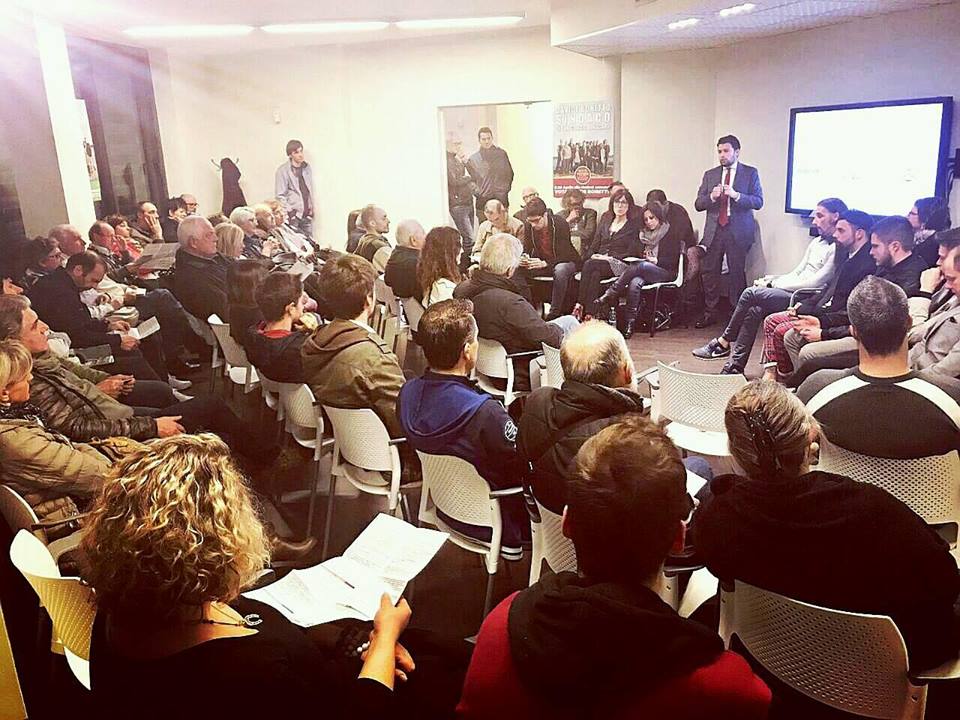DreamShakeCF's tweet photo. Soddisfazioni all'evento organizzato dal progettista di #OltreIlFuturo @davidebonetto.

La campagna di raccolta fondi, che ha raggiunto il 34% dell'obiettivo massimo, rimarrà online su https://t.co/Y9mosEIgps fino a fine mese.

#crowdfunding #business #startup #elezioni https://t.co/C9VALWvpsi