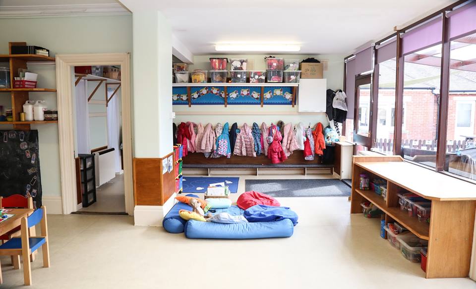 #Recruitment news! Our affiliated #nursery, Park School Nursery, is looking to hire an experienced, caring and enthusiastic #earlyyears practitioner (full time).
More info can be found here: ow.ly/gBwl30jswGC
#ParkSchool #Dorset #EYFS <a href="/childcarejobs/">@childcarejobs</a>