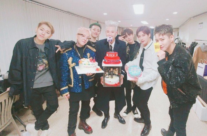 maimai_uk's tweet photo. 変わらずいてね。
ぶろびらしく好き勝手やって、今よりメンバー7人が揃った姿見せてくれたらもうわたしはウハウハです😌🐝💛
(遅ばせながら)
#7YearsOnTheBlock https://t.co/i4G38Gd2Xk