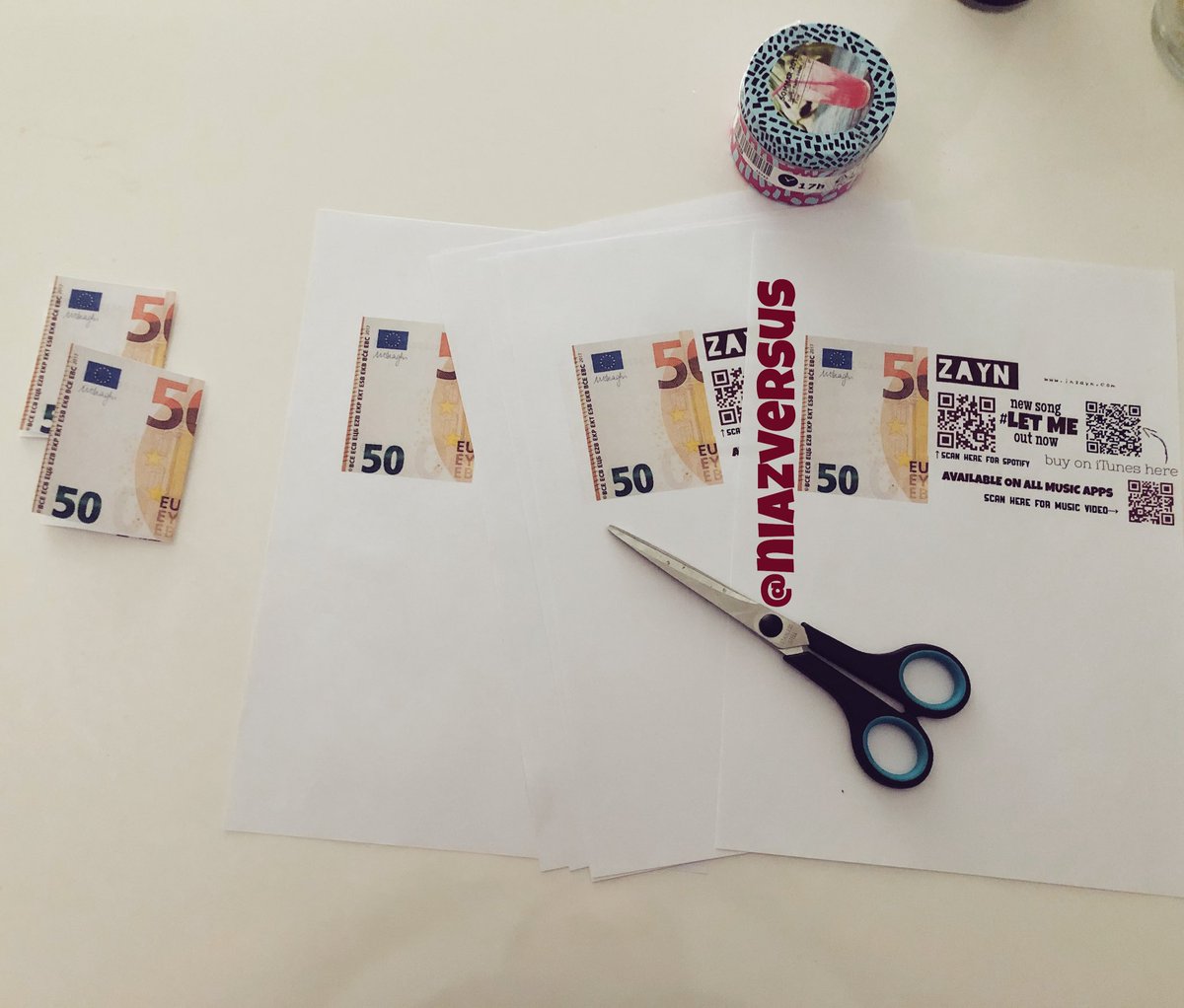 icaruscripted's tweet photo. So I decided as promo for #LetMe I’m gonna go and drop some 50€ around campus and around town  💵 😛
100% sure people will pick them up 😜💛 @zaynmalik @inZAYN https://t.co/tnWThs3CuB