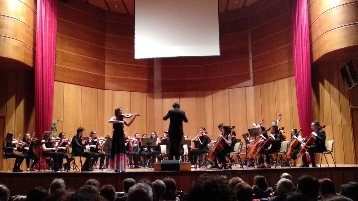 ¡Os invitamos a nuestros PRÓXIMOS CONCIERTOS 🎻📆!
El 8 de mayo en el Anfiteatro Ramón y Cajal de la Facultad de Medicina <a href="/unicomplutense/">Complutense</a> y el 16 de mayo en <a href="/palaumusicavlc/">Palau de la Música</a> 
Os esperamos 🏃🏿‍♂️🏃‍♀️💨!