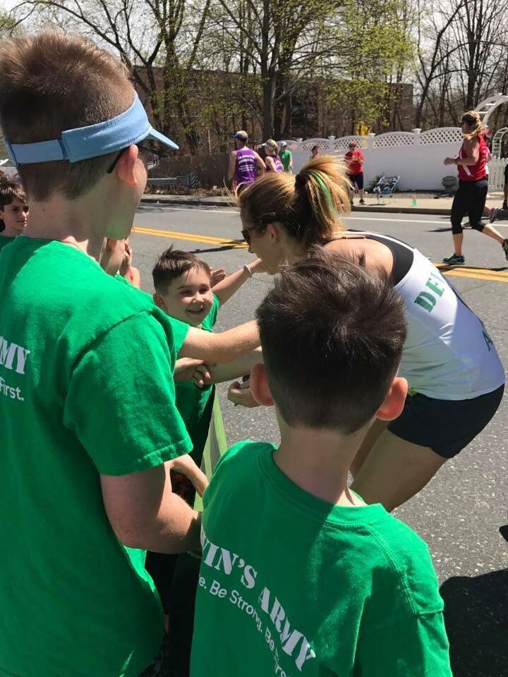 WhyNotDevinDIPG's tweet image. The day is here! Good luck to all the @bostonmarathon runners. We love you, Christine! 💚 #WhyNotDevin #DevinsMom #EndDIPG #BostonMarathon