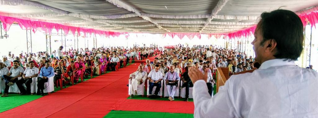 rshuklabjp's tweet photo. आज रीवा कृषि मंडी में आयोजित एक दिवसीय किसान सम्मेलन में मुख्यमंत्री कृषक समृद्धि योजना की प्रोत्साहन राशि का वितरण किया। इस दौरान सांसद श्री @Janardan_BJP जी भी उपस्थिति रहे।
मध्यप्रदेश की है पहचान कृषक बलवान देश महान।। @ChouhanShivraj @SuhasBhagatBJP @BJP4MP @RadhamohanBJP https://t.co/eqMZKjAu5M