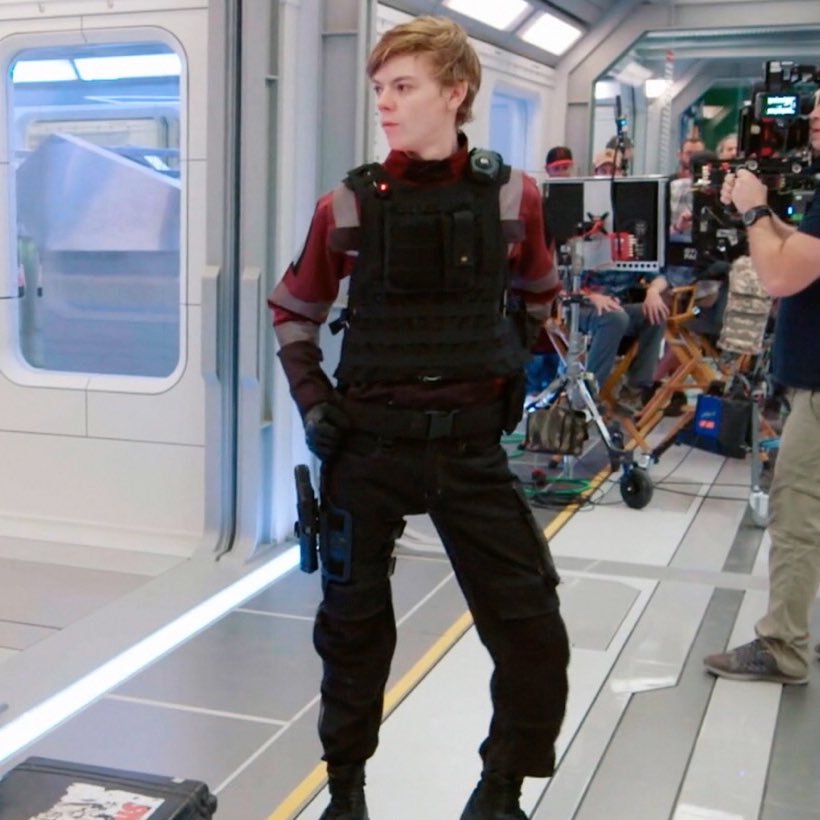 baekrigon's tweet image. A MAN WHO CAN DO BOTH