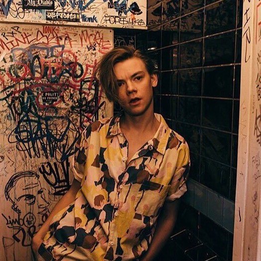 baekrigon's tweet image. A MAN WHO CAN DO BOTH