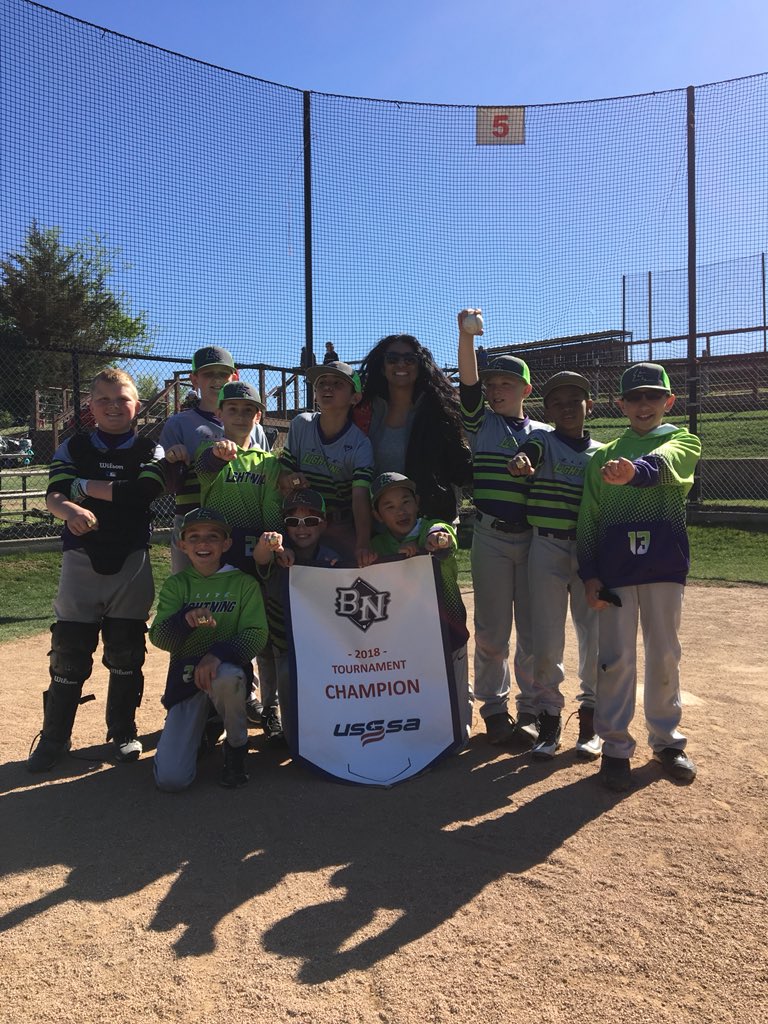 LightningElite_'s tweet photo. 📣🏆HARDWARE ALERT!!!  Shout Out to our 10UAAA diamond domination for another weekend....congrats on another undefeated tournament run and ended the weekend with more added hardware!   #LEdomination #lightitup #happybirthdaystephanie #LEBaseball #DiamondDomination https://t.co/rcxVS4RzSU