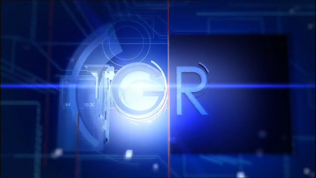 TgrRaiPuglia's tweet photo. Tra poco al @TgrRaiPuglia ore 14:00 i Titoli:
#primointervento no alla chiusura;
#Antimafia : La zona grigia;
#VivicittàBari : nessun ritardo;
#WalterFasano fra #Bari e gli #oscar ;
#SerieB Domani di nuovo in campo https://t.co/2kQjVnVZBp