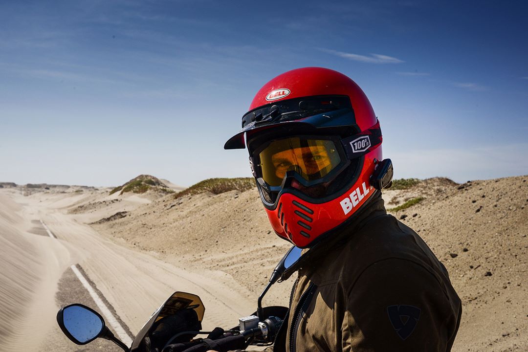 CardoSystems's tweet photo. Treat the new week like an off- road track: Stay focused, but make sure youโre having fun with it
.
.
Photo: Mandy & Pieter
#cardo #askforcardo #choosecardo #advrider #instamotor #lightadv #bellhelmet #mototravel_lovers #advaddicts bell_powersports https://t.co/LO2P8gxcs0