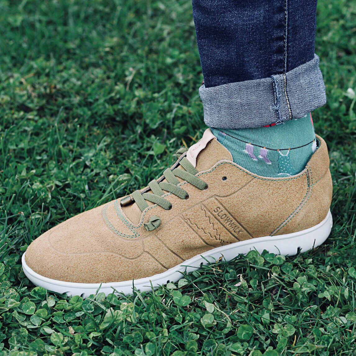 slowwalk_'s tweet photo. Walking on grass #Slowwalk
Morvi Palaty Cuero https://t.co/5eaA8nJX1F
#madeinSpain #leather #beSlowwalker
๐ธ #Rualv https://t.co/YHyNmCl3nf