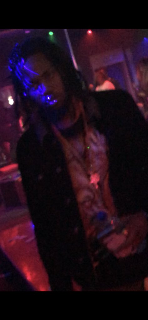LOUDBOY555's tweet photo. Dirty face looking strange who is this 🤷🏿‍♂️ guess @captdyse itself got designed by #MaryJane 🍀 Rasta mood https://t.co/oIbqaUD3ht
