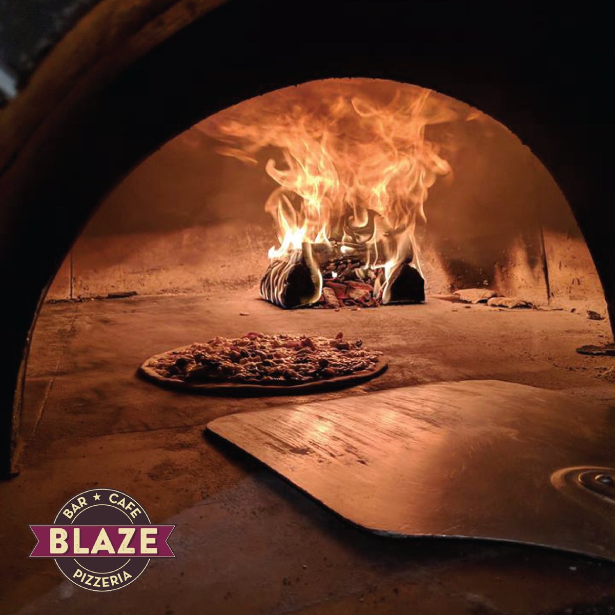 We've only got a few tables left for our famous £5 pizza night tomorrow (Tuesday)! 🍕 Between 5pm and 9pm, you can choose any of our delicious stone-baked pizzas to eat-in or takeaway 😋 Call 01983 638234 to book your table!