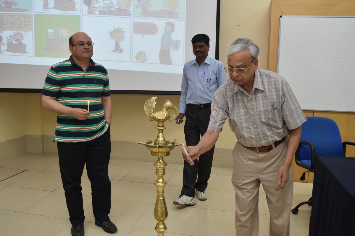 IIM_I's tweet image. Tenth Edition of FDP began at IIM Indore on April 16, 2018. 
Read: bit.ly/2EPP2Wd
#FDP #FacultyDevelopmentProgramme #Faculty #Research #Skills #Management #Development #Workshop #Conference #Seminar #Knowledge