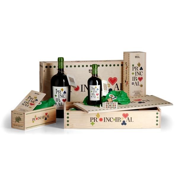 Creativ3Gourmet's tweet photo. O Azeite Virgem Extra Principal é é concebido por um dos maiores especialistas em azeite de Portugal. Ideal para presentes e prendas a alguém que seja apreciador deste ouro líquido. Surpreenda! #azeite #oliveoil #gifts #prenda #presente https://t.co/ogq2esv7QW https://t.co/z99t6tYapW